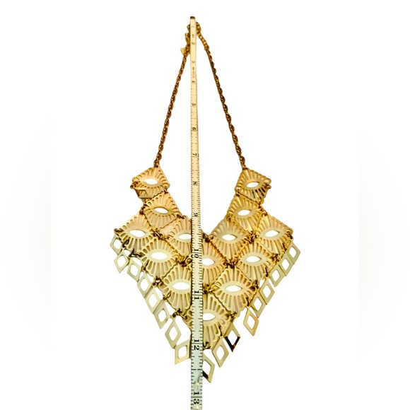 Vintage Sarah Coventry MANDARIN MAGIC Necklace Gold Tone Bib Necklace & Earrings - Picture 7 of 11